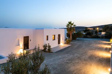 Omilos Beachfront House - Image 5