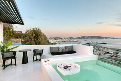 Honeymoon Suite with Private Pool