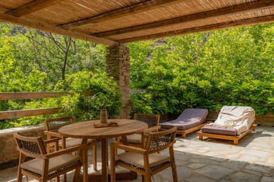 Superior Villa near the Beach