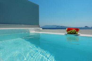 President Suite with outdoor Jacuzzi