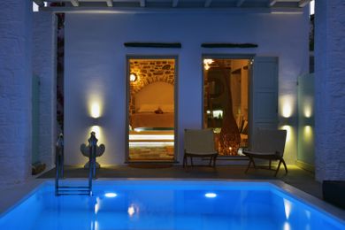 Honeymoon Suite with private pool
