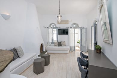 Family Suite with Pool View