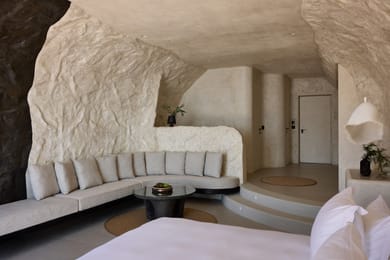 Cave Suite Caldera View with Private Pool