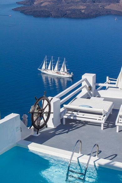 On The Rocks Hotel - Image 7