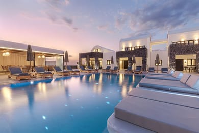 Onyx Hotel & Suites - Image 2