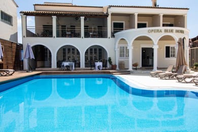 Opera Blue Hotel - Image 2