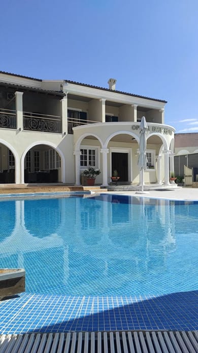 Opera Blue Hotel - Image 3