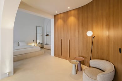 Honeymoon Suite with Outdoor Jacuzzi