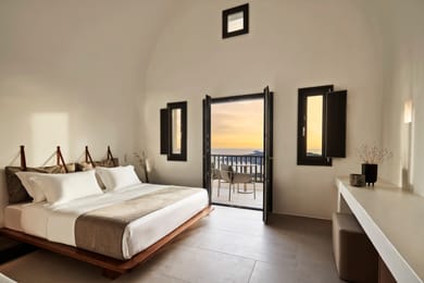 DELUXE SEA VIEW
