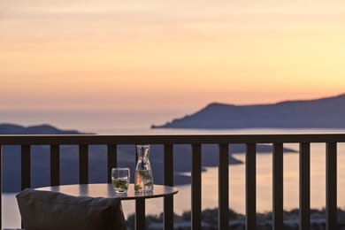 DELUXE SEA VIEW