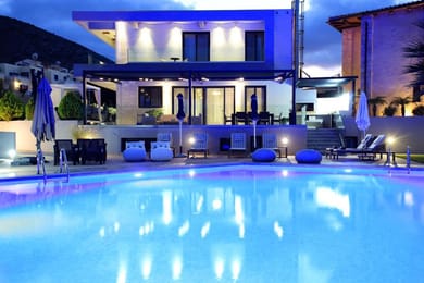 Orama Luxury Villa