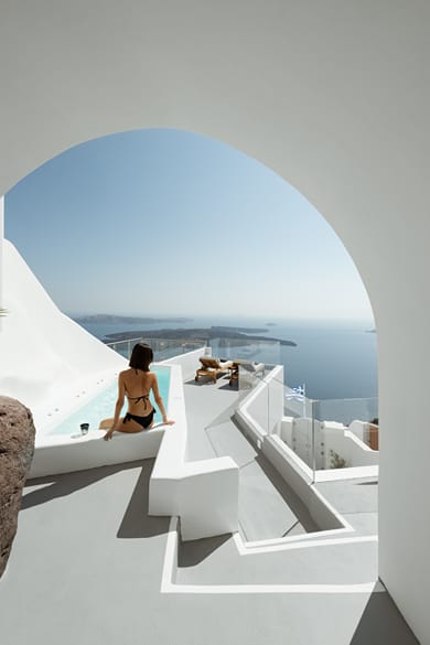 Three Bedroom Villa with Outdoor Heated Plunge Pool and Indoor Jacuzzi
