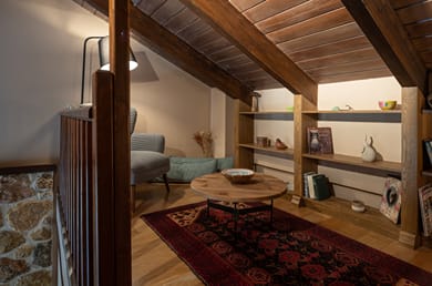 Deluxe Maisonette Room