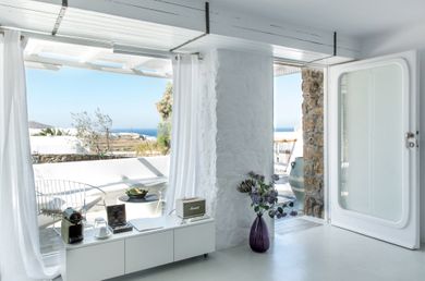 Ostraco Suites Mykonos - Image 4