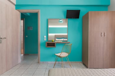 Ouzas Luxury Hotel - Image 5