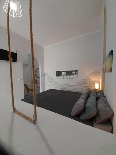 Overhill Adamas - Image 5