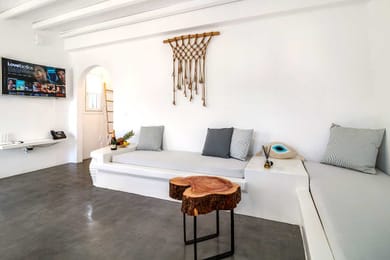 Ow Andros Luxury Suites - Image 3