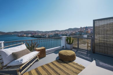 La Seniora Panoramic Suite with Sea View