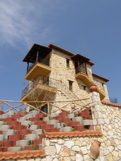 Palamidi Boutique Apartments Halkidiki - Image 5