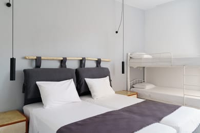 Bungalow Family Room With Bunk Beds Garden View