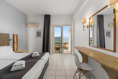 Superior Twin or Double Sea View