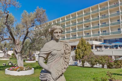 Palmariva Beach Hotel - Image 2