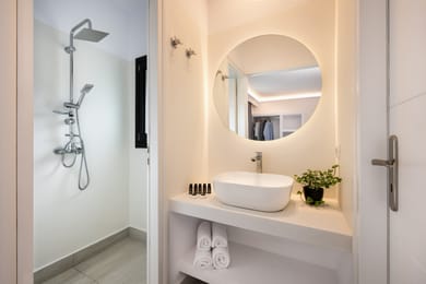 Deluxe Suite with Outdoor Plunge Pool