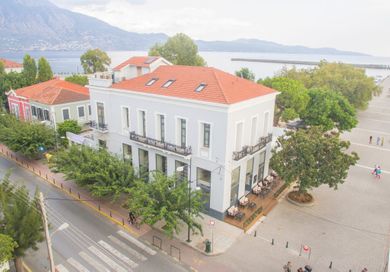 Panellinion Luxury Rooms Kalamata - Image 2