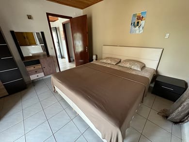 Apartment (107)