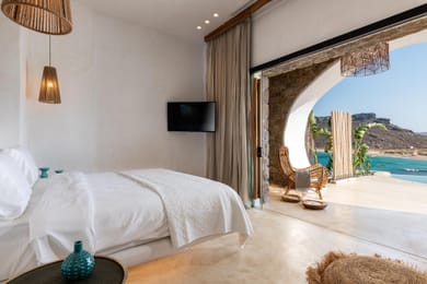 Premium Suite Sea View with Indoor Jetted Tub & Outdoor Heated Pool