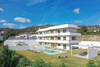 Pantheon Luxury Villas - Image 2