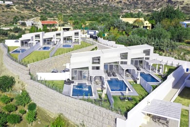 Pantheon Luxury Villas - Image 3