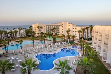 Papantonia Hotel - Image 2