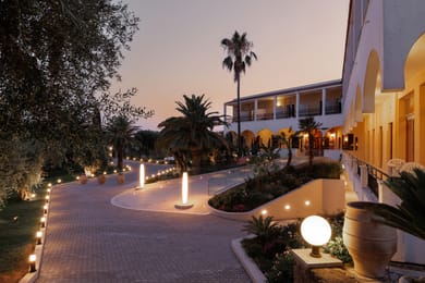 Paradise Hotel - Image 3