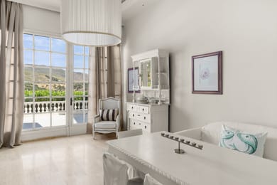 Paradise Art Hotel Andros - Image 5