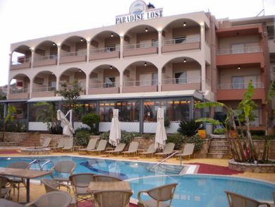 Paradise Lost Hotel-Apartments - Image 2