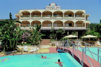 Paradise Lost Hotel-Apartments - Image 3