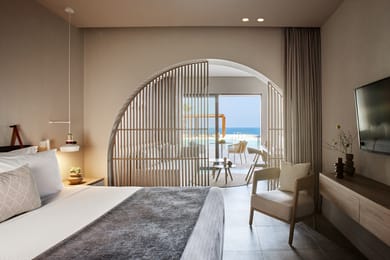 Junior Suite with Sharing Pool & Pool View
