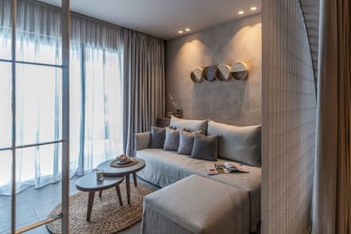 Junior Suite with Sharing Pool & Pool View