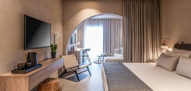 Open Plan Suite with Sea View & Sharing Pool