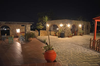 Paradisia Suites - Image 6