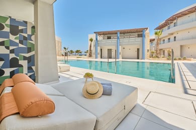 Pure Luxe Junior Suite Swim Up