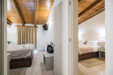 Family Suite interconnecting with Balcony and Mountain view