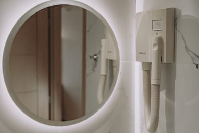 Parnon Hotel Athens - Image 2