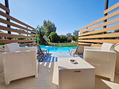 Swim Up Room Double Bed