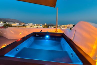 Pasithea Suites Santorini - Image 4