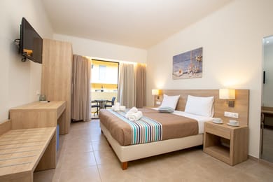 Deluxe Studio with Balcony