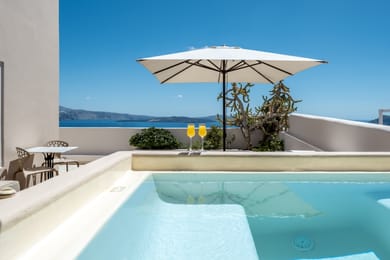 One Bedroom Villa with Outdoor Hot Tub | Caldera View
