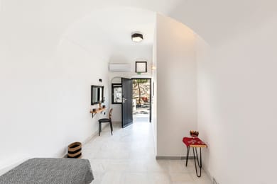 Superior Cave Suite Out Hot Tub Caldera View