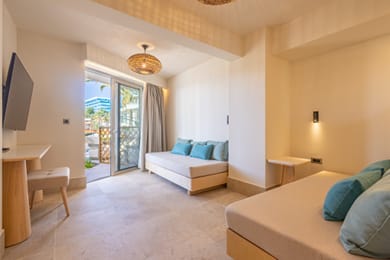 Grand Suite River Sharing pool